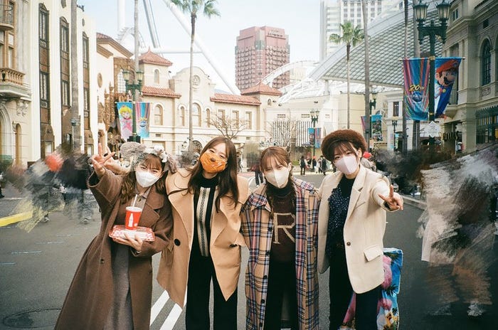 日向坂46佐々木久美 加藤史帆 佐々木美玲らとusj満喫 プライベートショットに 遭遇したい オーラすごい と反響 モデルプレス 日向坂46佐々木久美 加藤史帆 佐々木美玲らとusj満喫 プライベートショットに 遭遇したい オーラすごい と反響 モデルプレス