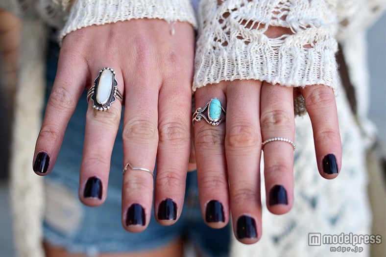世界中で流行のファランジリングで指先までオシャレ