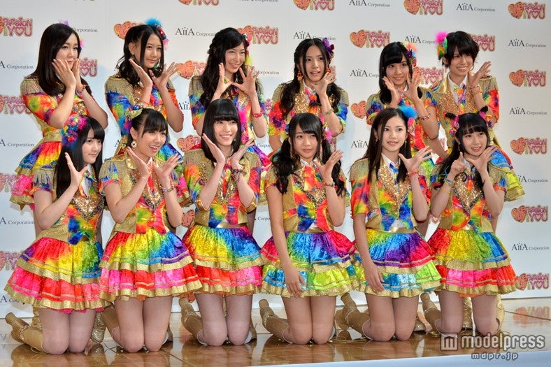 SKE48メンバー（上段左より）石田安奈、古畑奈和、大矢真那、古川愛李、柴田阿弥、中西優香、（下段左より）木本花音、須田亜香里、松井珠理奈、木崎ゆりあ、北川綾巴、高柳明音