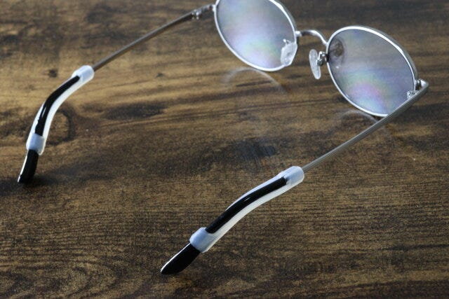 セリア　メガネストッパー