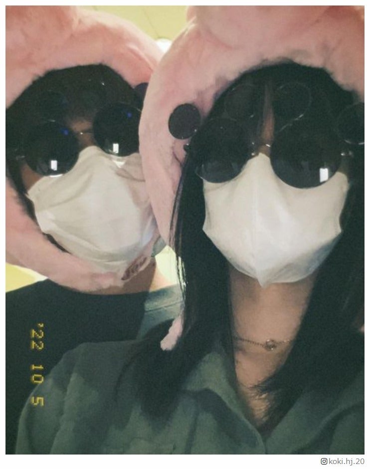 なこなこカップル、5年記念日でお忍び弾丸ディズニー「おめでとう」「憧れのカップル」の声