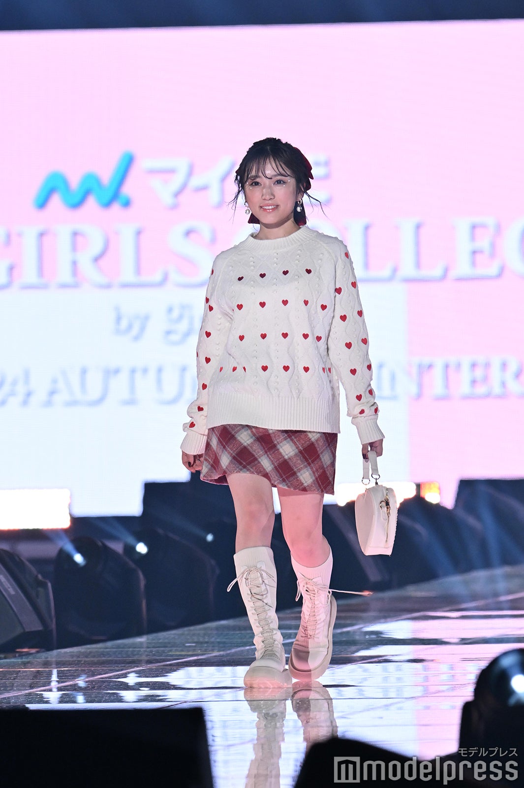 矢吹奈子（C）モデルプレス