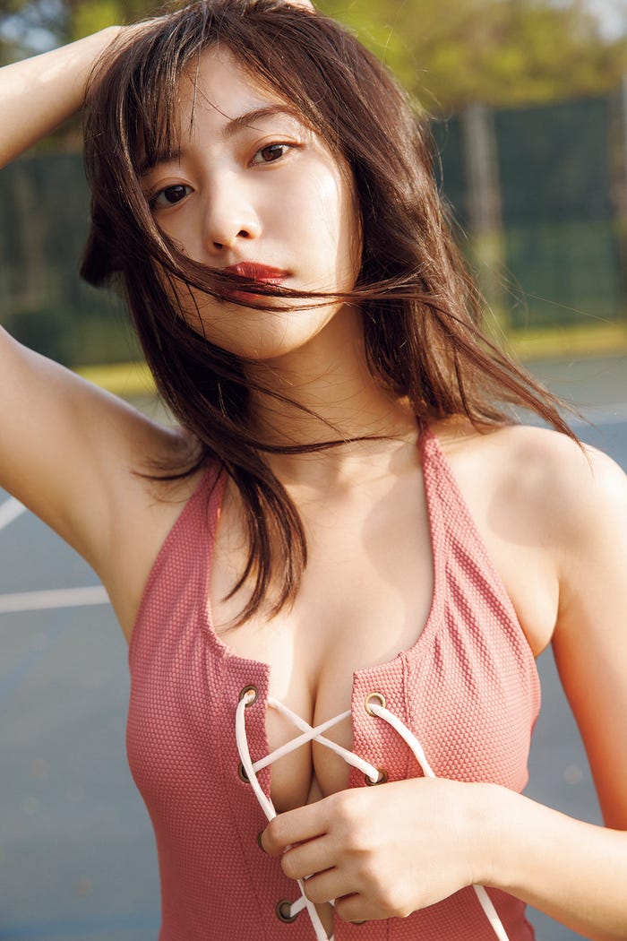 『佐野ひなこ写真集 最高のひなこ』佐野ひなこ著 講談社