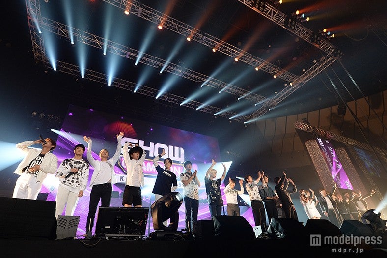 「SHOW CHAMPION Special KMF2015」グランドフィナーレ（画像提供：www.japankorea.org）