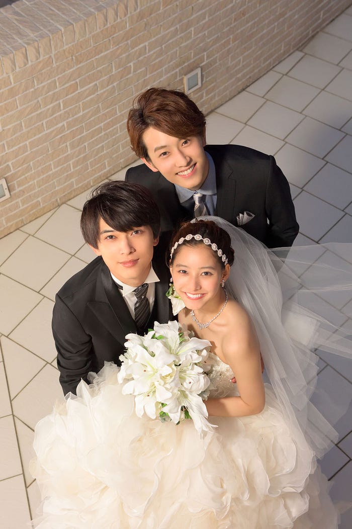 (上から)杉野遥亮、吉沢亮、新木優子(C)2018 白石ユキ・小学館/「あのコの、トリコ。」製作委員会