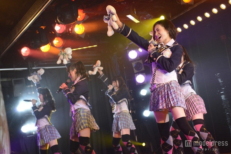 7月16日に行われた峯岸チーム4「アイドルの夜明け」公演の様子（C）AKS