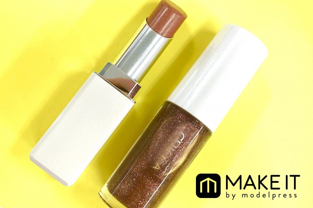 （左から）CHICCA／メスメリック リップスティック／07 シェルベージュ、CHICCA／メスメリック ウェットリップオイル／06 クロコダイルロージー (C)メイクイット