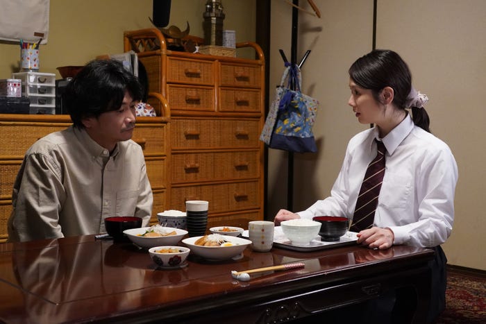 萩原聖人、小野花梨「私の知らない私」第4話(C)ytv