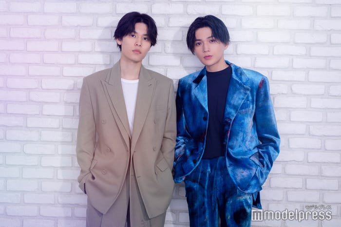 萩原利久、八木勇征(C)モデルプレス/萩原スタイリスト:鴇田晋哉、ヘアメイク:カスヤユウスケ(addict_case)/八木スタイリスト:伊藤省吾(sitor)、ヘアメイク:大貫希代美(Luana)