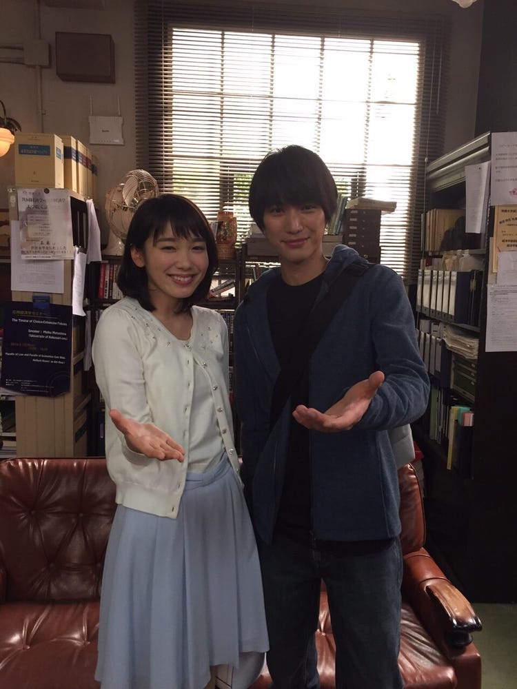 飯豊まりえ 福士蒼汰との お迎えデスポーズ が話題に モデルプレス 飯豊まりえ 福士蒼汰との お迎えデスポーズ が話題に モデルプレス