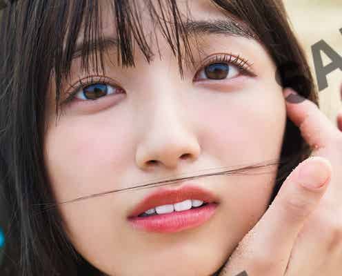乃木坂46五百城茉央、“八の字眉”で色気溢れる接近ショット 1st写真集封入特典ポストカード第5弾解禁【未来の作り方】