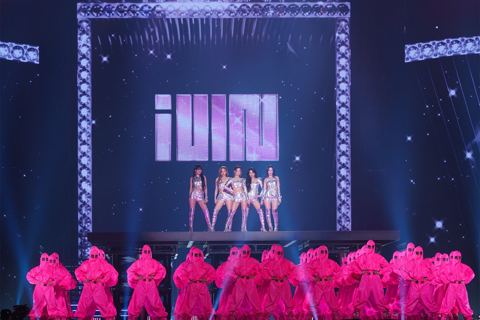 (G)I-DLE「MAMA」でスマホ撮影可アナウンス 壇上から記念撮影も＜2023 MAMA AWARDS DAY2＞