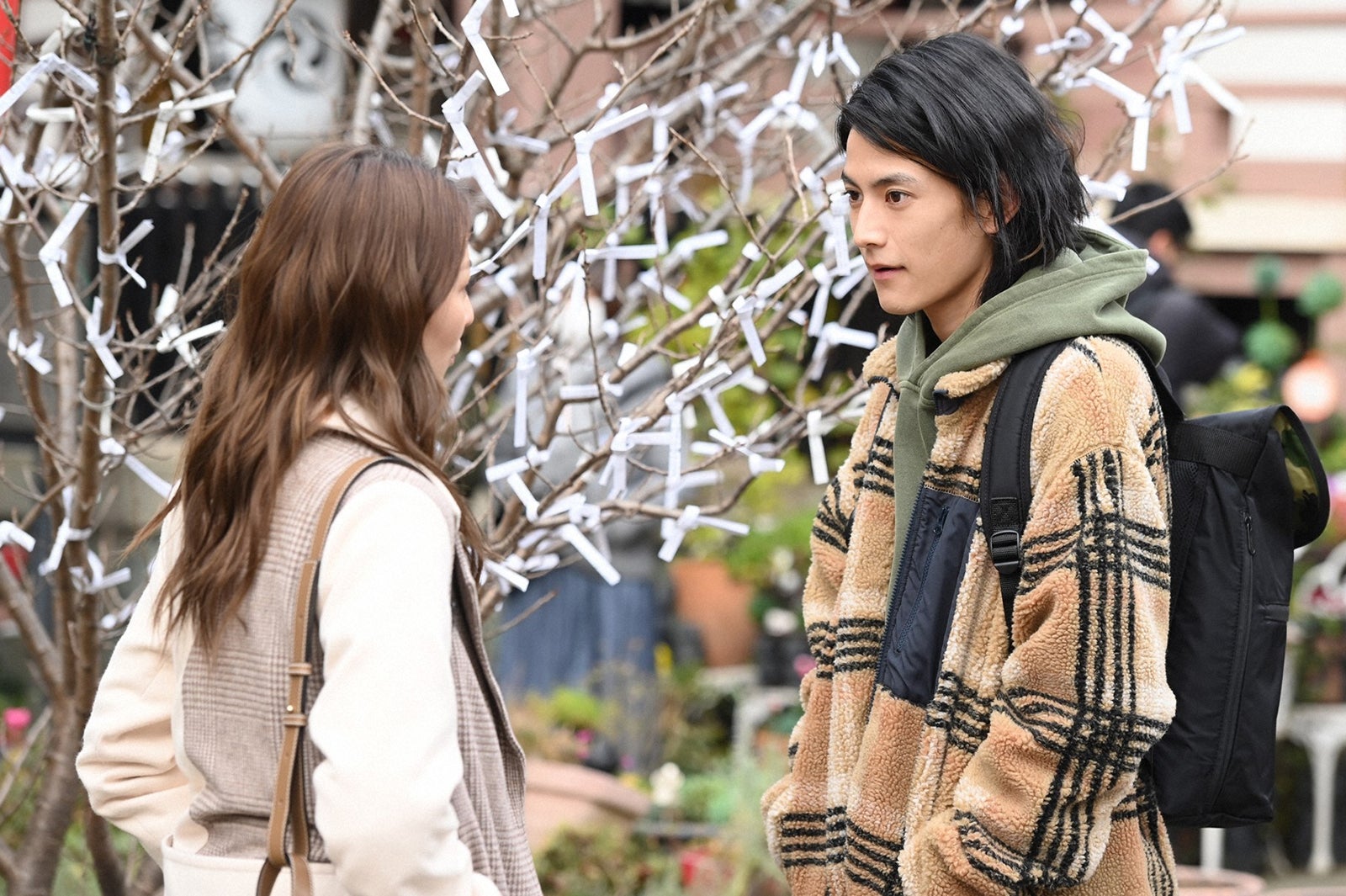 香里奈、渡邊圭祐／「恋はつづくよどこまでも」第4話より（C）TBS