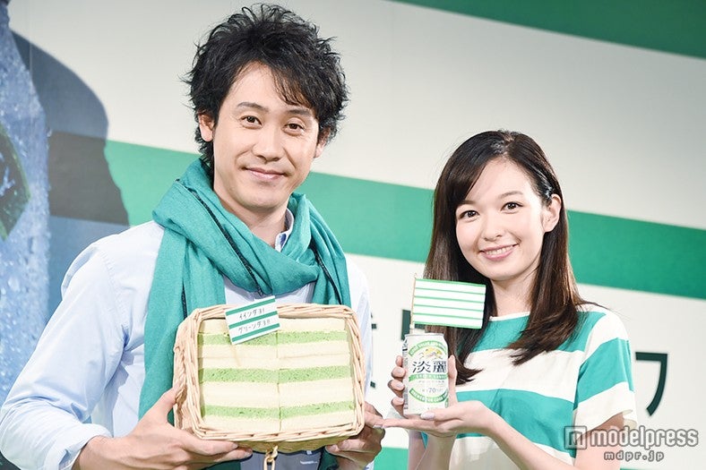 森絵梨佳（右）の可愛さに魅了された大泉洋【モデルプレス】