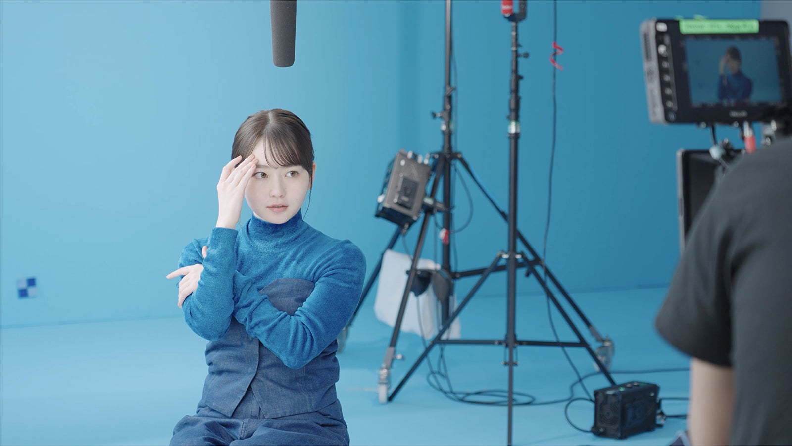 「ベンザブロックプレミアムDX」シリーズ新テレビCMメイキング（提供写真）