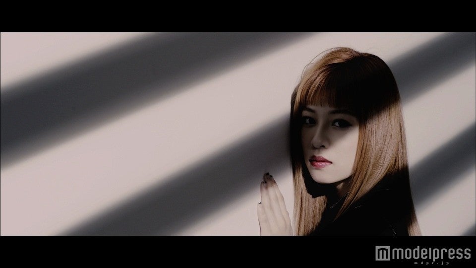 Flower「やさしさで溢れるように」MVより