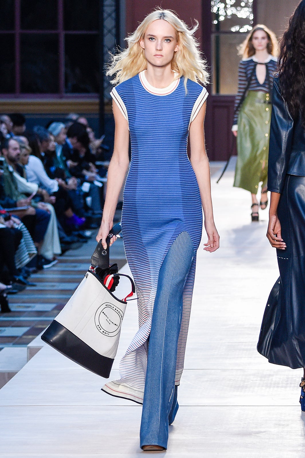 アビスカラー「ソニアリキエル パリファッションウィーク Spring／Summer2017」より／photo：GettyImages