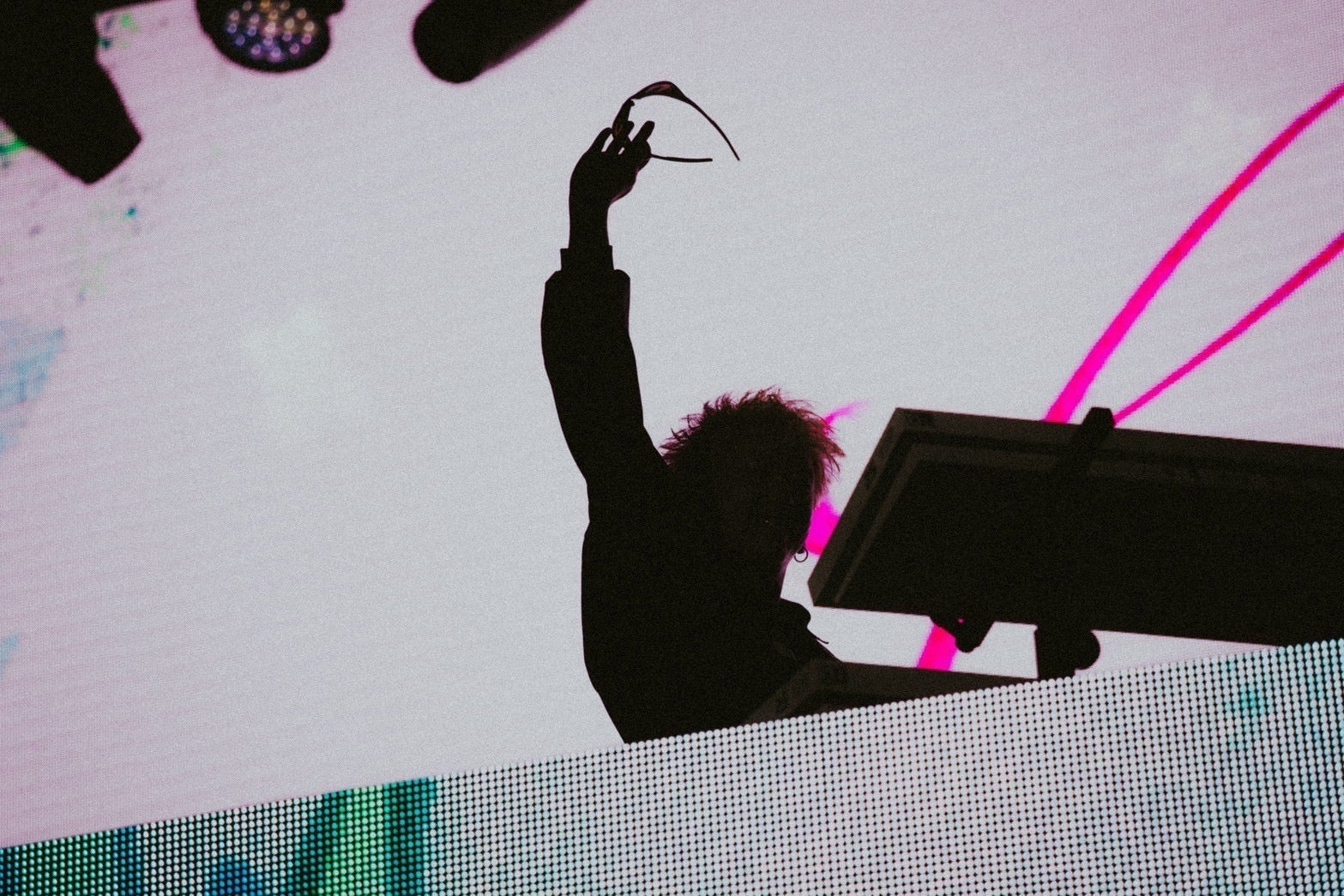 YOASOBI（C）photo by Kato Shumpei