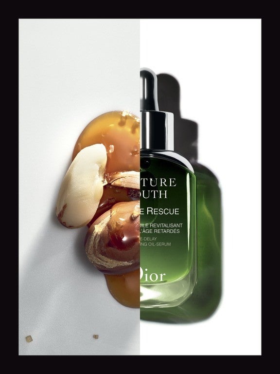 【Dior新作・1月1日発売】「カプチュールユース」に新美容液と待望の化粧水が登場 - モデルプレス