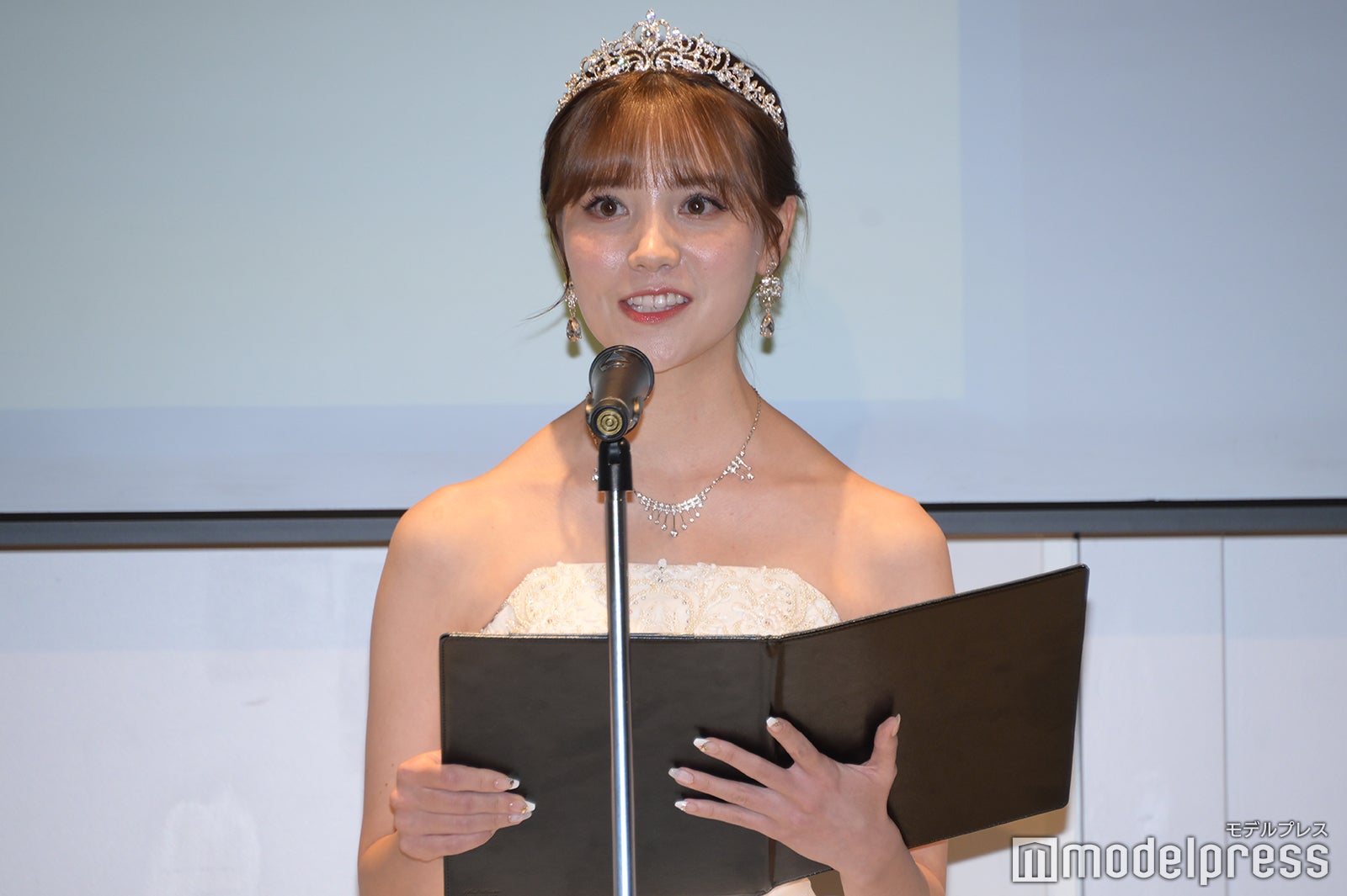 ホワイトヘッドニコラさん（C）モデルプレス