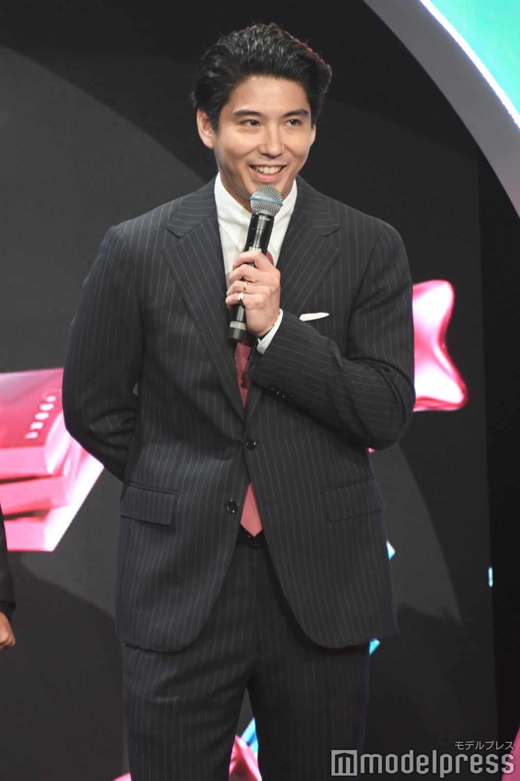 賀来賢人（C）モデルプレス