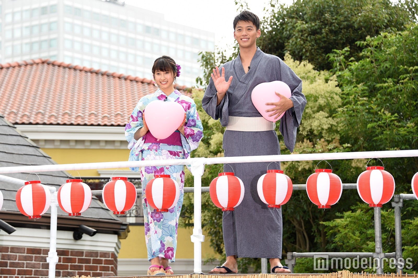 土屋太鳳、竹内涼真（C）モデルプレス