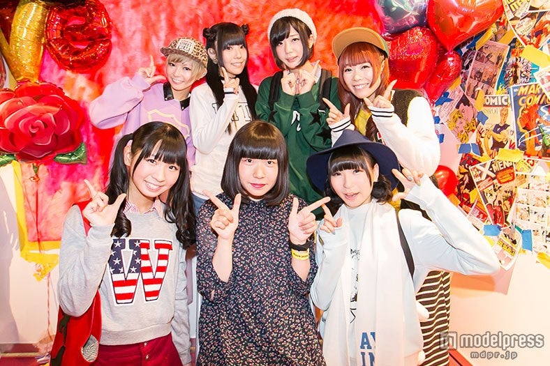 でんぱ組.incが登場／「Zipper」のブース