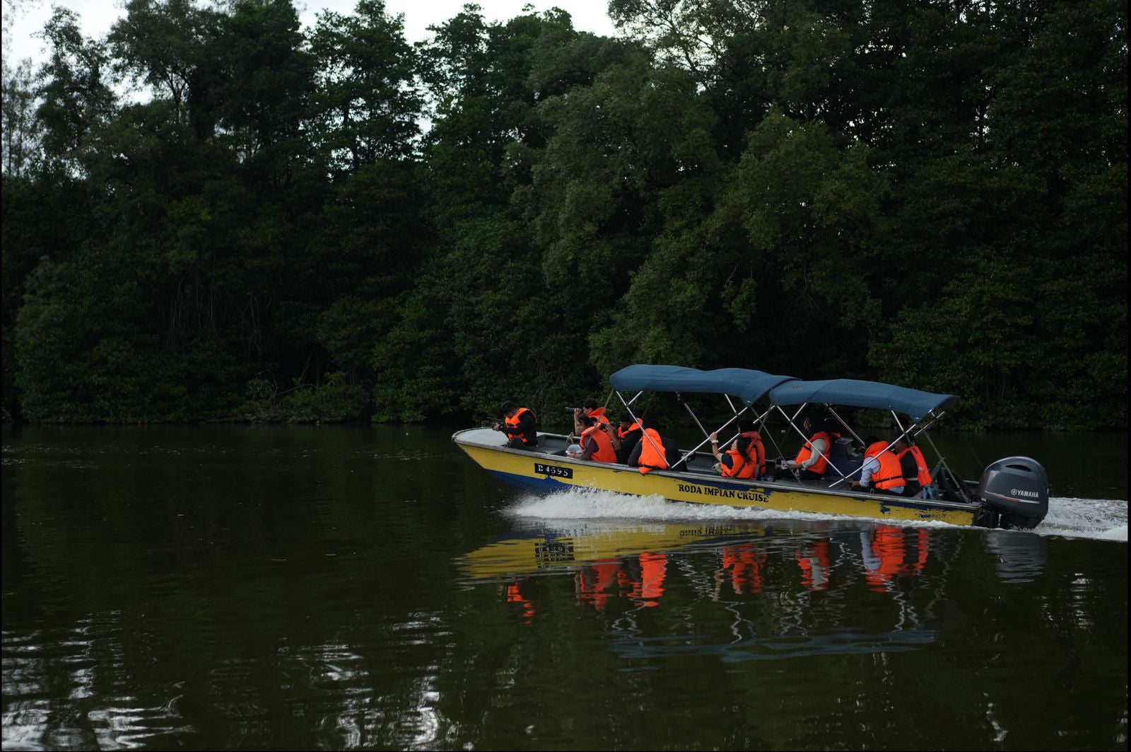 ブルネイ川リバーサファリ