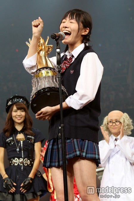 AKB48「第4回じゃんけん大会」で優勝した松井珠理奈／（C）AKS