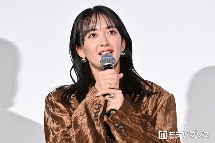 美人ボーカル、幼少期ショットに反響「面影がある」「美少女だ」