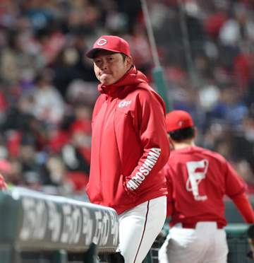 広島・新井監督 劇的サヨナラ勝ちに興奮抑えきれず「頭が痛い」 3ボールから同点打のドラ1・平川には「並の新人ではない」