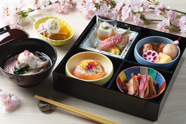 東京ディズニーシー20周年スペシャル 3,800円(C)Disney