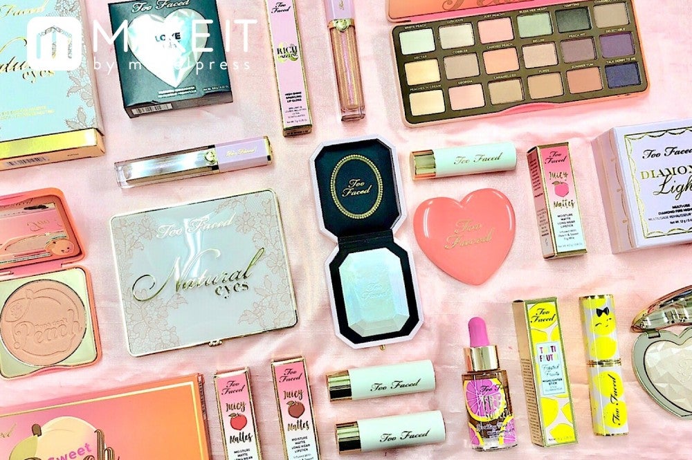 大人も着やすいシンプルファッション too faced コスメセット まとめ