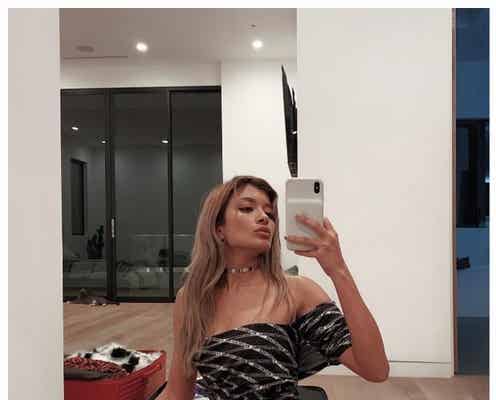 ローラ、米アカデミー賞鑑賞パーティー出席 胸元SEXY超ミニドレスで圧巻オーラ