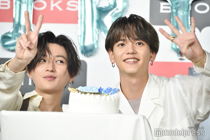 八木が気付き「24」に修正/八木勇征、中島颯太(C)モデルプレス