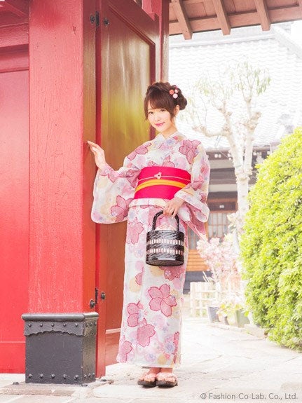 しぼりサクラ／浴衣4点SET「INGNI」8,748円（税込）