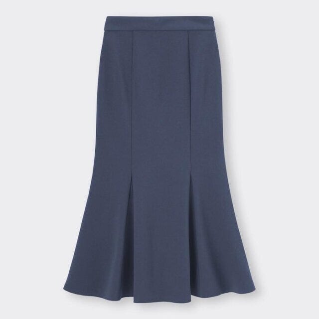 GU　高見えスカート　上品コーデ　カットソーマーメイドロングスカート