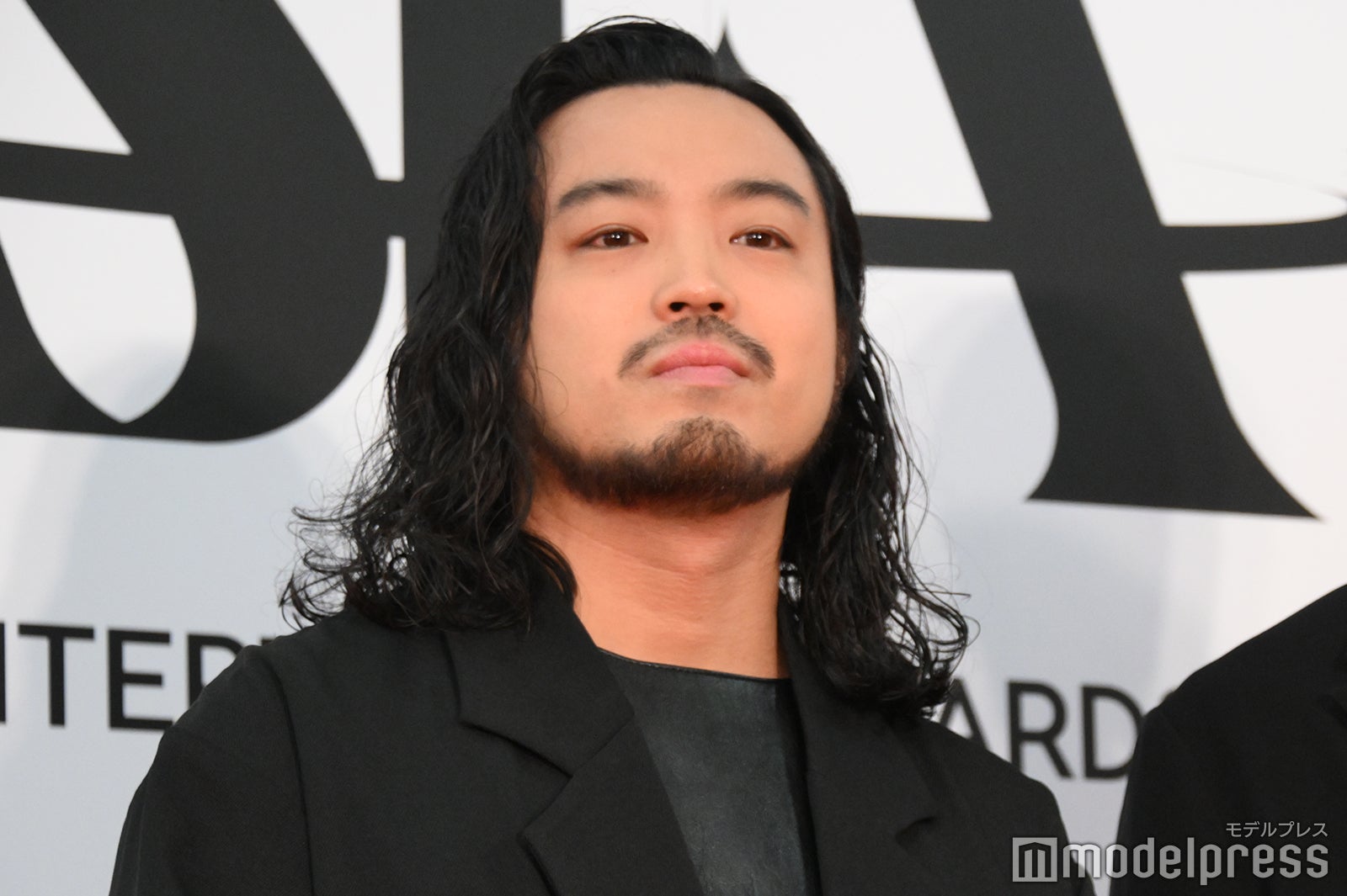 R-指定（C）モデルプレス