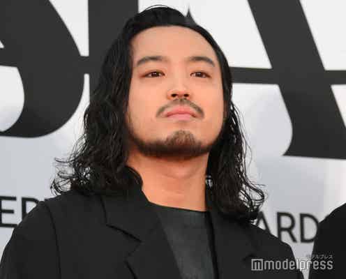 Creepy Nuts・R-指定の妻・江藤菜摘「父と息子」2ショット公開「素敵」「Rさんの抱っこ姿尊い」の声