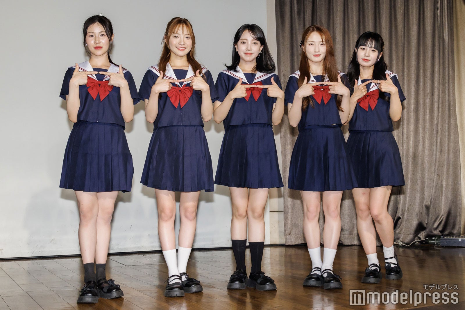 UNICODE（左から）ミオ、ハナ、エリン、スア、ユラ（C）モデルプレス