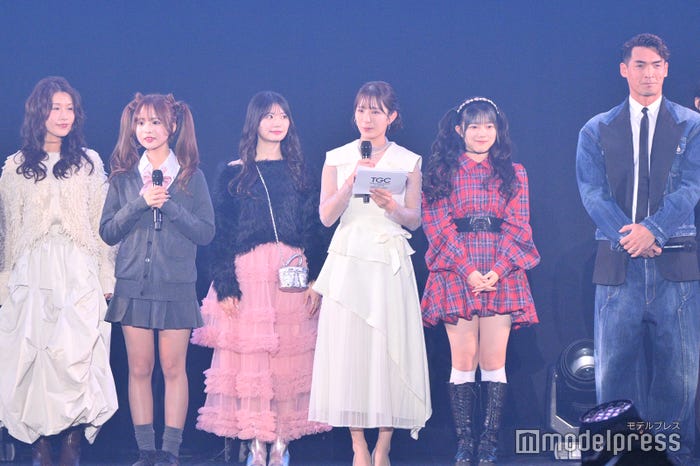 栗田麻理アナウンサーら(C)モデルプレス