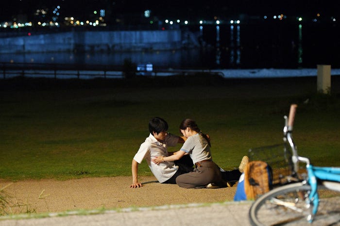 岡田健史、有村架純/「中学聖日記」第2話より(C)TBS