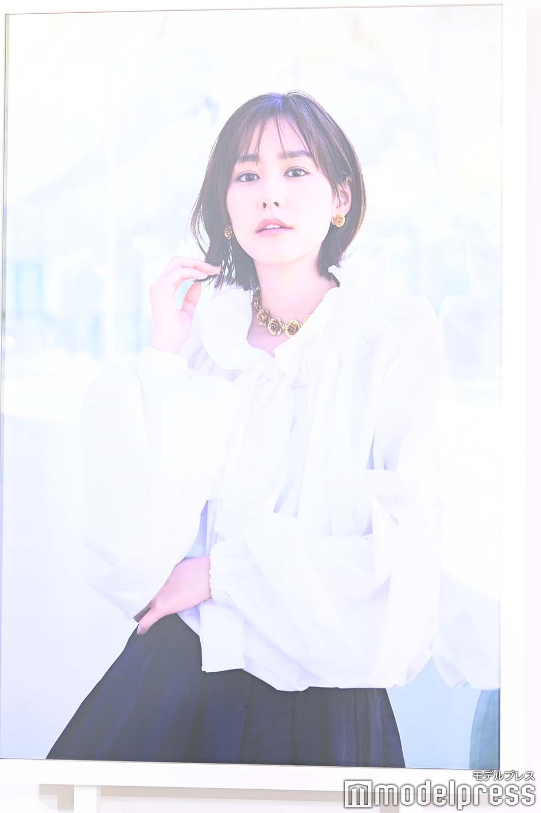 桐谷美玲、金沢の21世紀美術館で撮影したビジュアル（C）モデルプレス