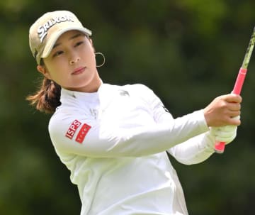 「カワイイ以外の言葉が見当たらん」 おでこ美人の人気ゴルファー「オフ満喫しました」とディズニー報告 チャームポイントも披露「素敵です」「とてつもない破壊力」