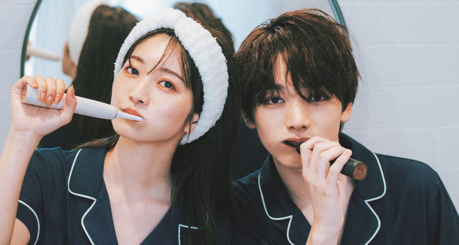 小室安未＆宮世琉弥、おそろいパジャマで“同棲カップル”「CanCam」夏デート特集に登場