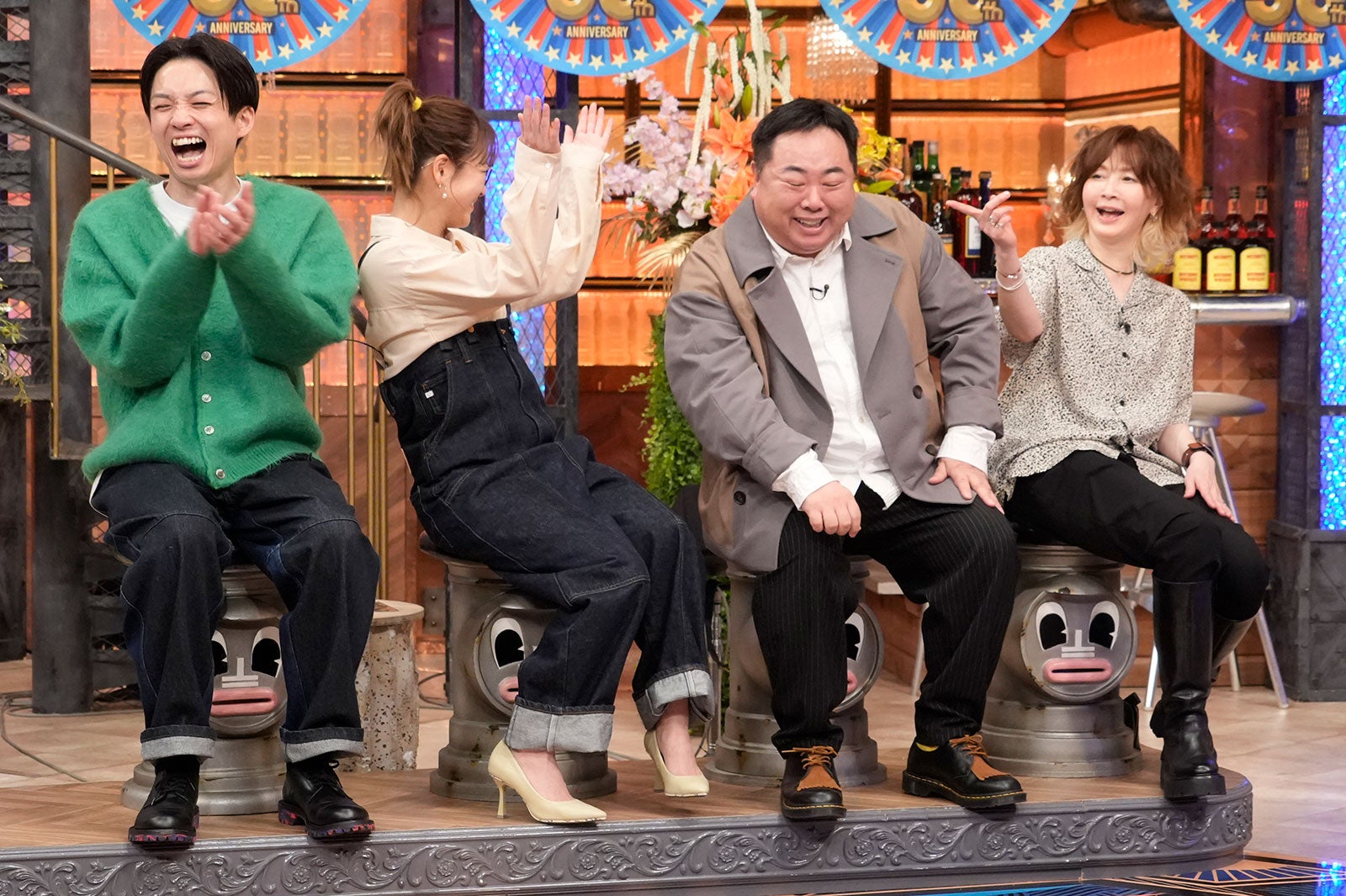 河井ゆずる、鈴木奈々、YOU、塚地武雅（C）読売テレビ