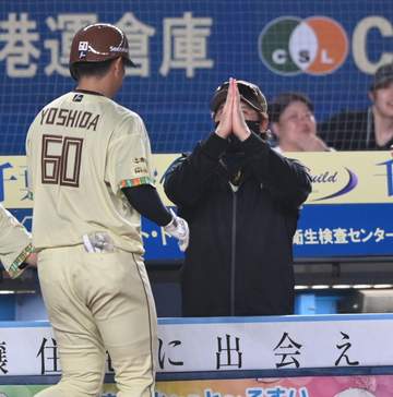 4発快勝の日本ハム・新庄監督「ホームラン打ちなさいのサインがあるからサイン通り（笑）」サード問題は野村を起用 前日失策の郡司には「ちょっとグラブにバネがついてるんで（笑）取る作業を」