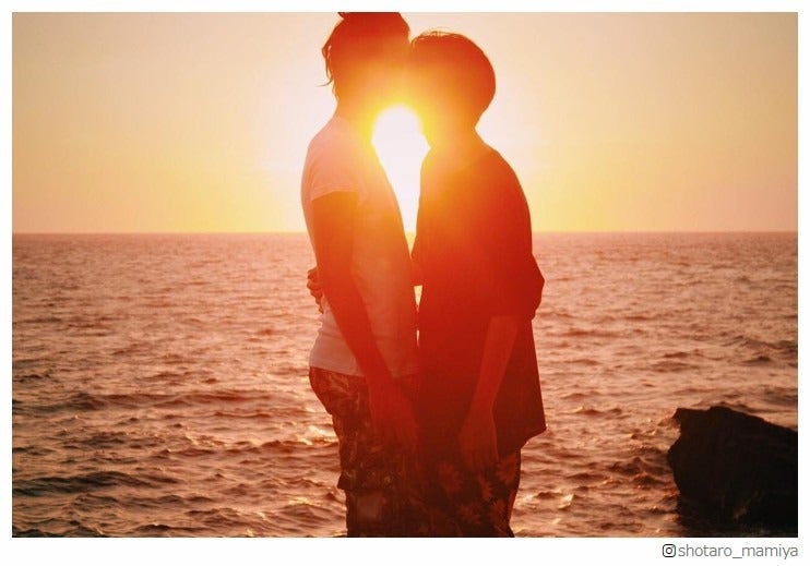 間宮祥太朗、突然のキスショット公開 相手予想が白熱…「矢本悠馬」票が大多数を占める