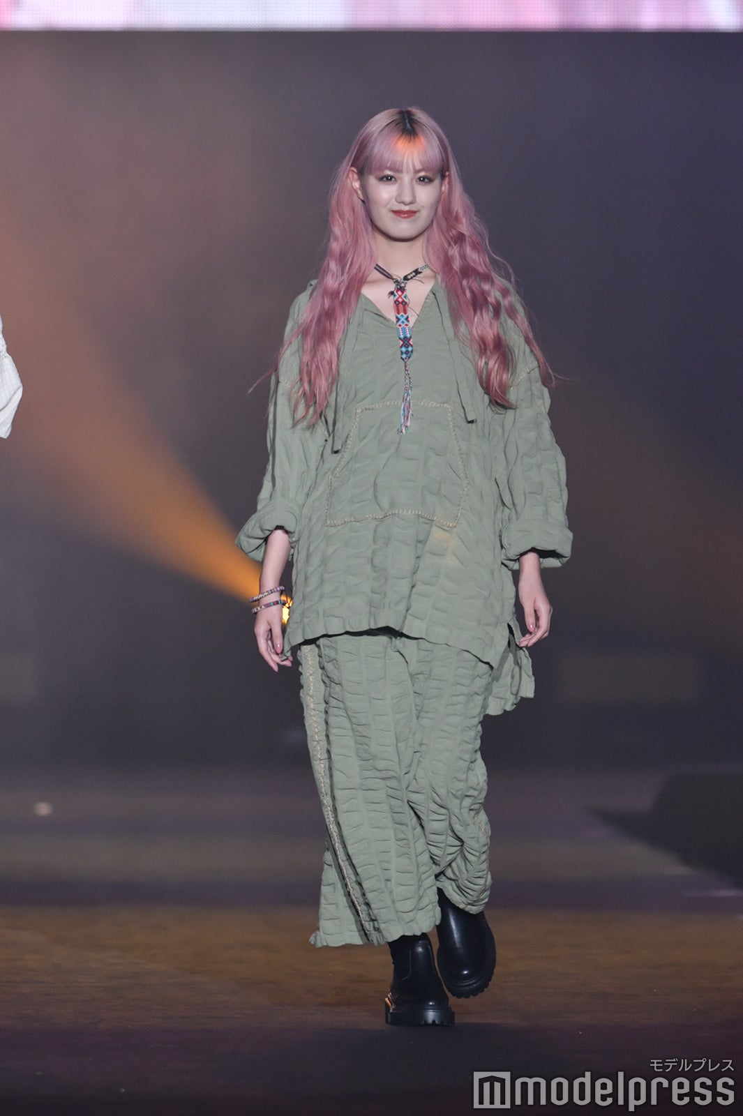 （C）モデルプレス