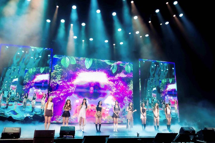 NiziU/撮影:河村美貴(田中聖太郎写真事務所)